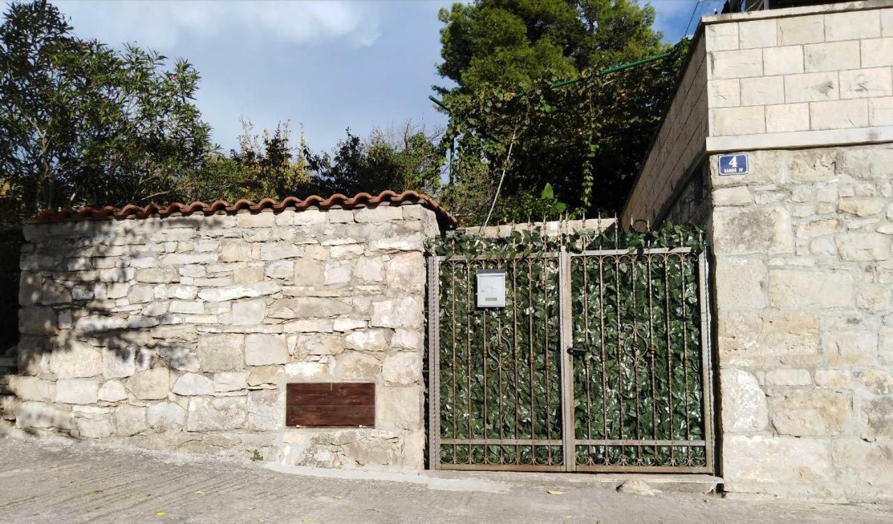 Apartman Ivana Splitska Exterior foto