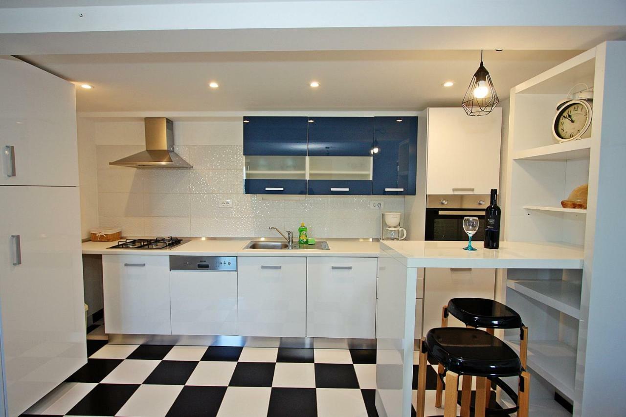 Apartman Ivana Splitska Exterior foto