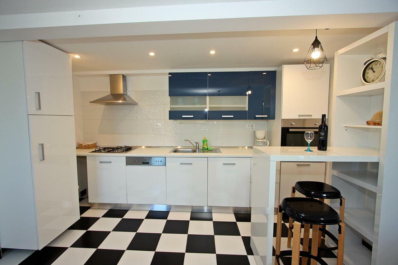 Apartman Ivana Splitska Exterior foto